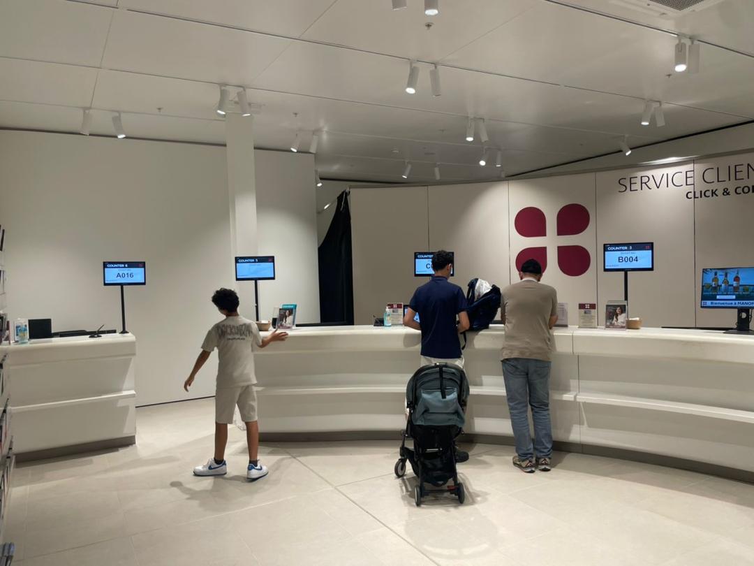 Installation de solutions digitales - Manor Genève, Suisse - 6